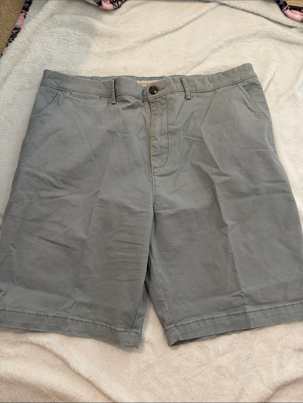 Men's Classic Gray Shorts size 36